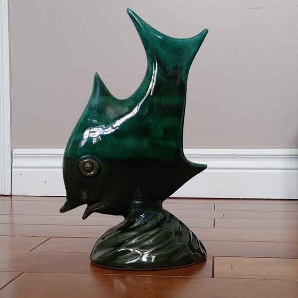 Blue Mountain Pottery Other - Rare Green drip glazed pottery  angelfish
